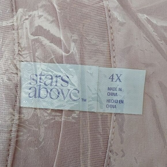 Women's Plus Size Tank Top and Shorts Pajama Set | Stars Above | 4X - Picture 3 of 5